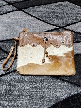 MYRA BAG WESTERN OMATE TOOLED LEATHER NATURAL HAIR-ON COWHIDE STUDDED WRISTLET